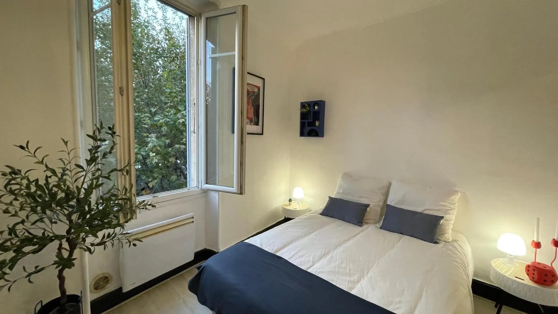 Les Platanes Du Centre Ville Montelimar Apartment
