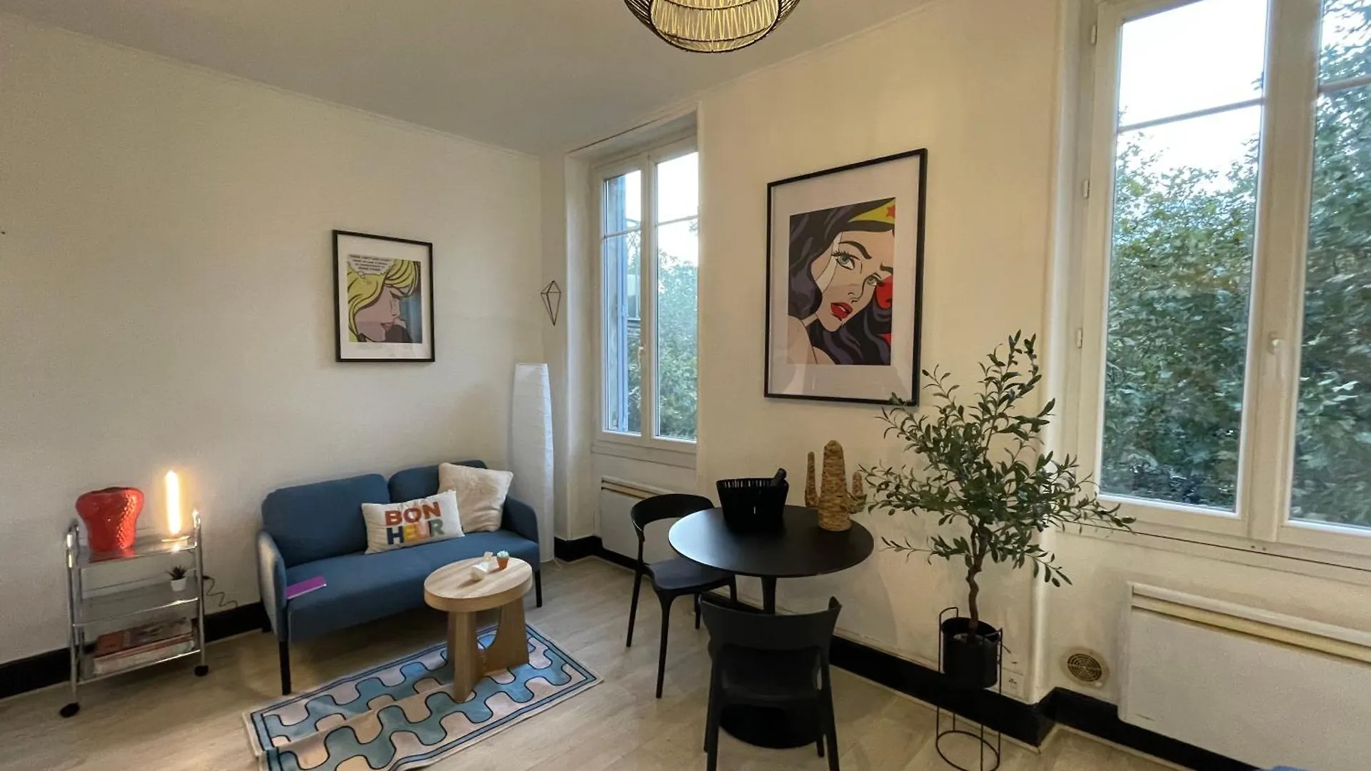 Les Platanes Du Centre Ville Montelimar 0*,